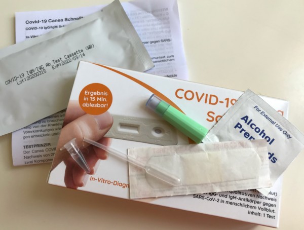 Corona Schnelltest aus der Apotheke: So funktioniert's