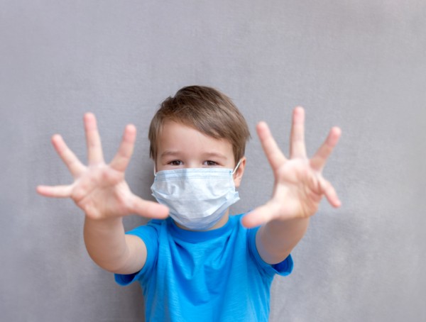 Symbolbild Maskenpflicht Kinder