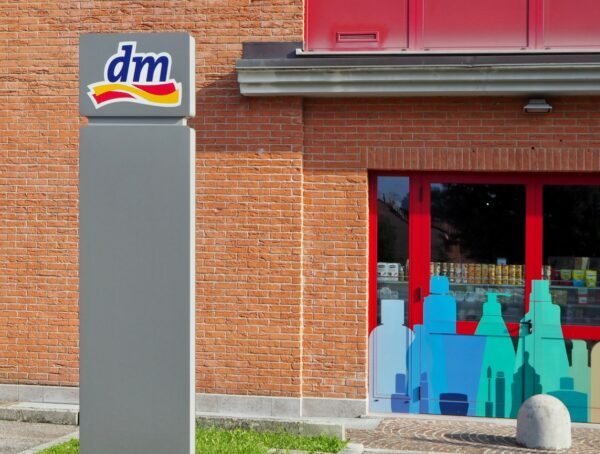 Symbolbild dm Schnelltestcenter dm arzneimittel