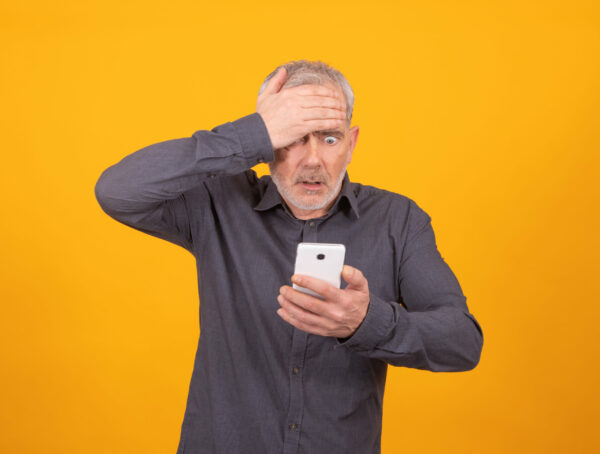 Symbolbild Corona-Warn-App Auffrischimpfung