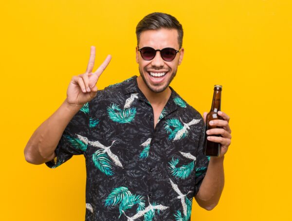 Symbolbild gekündigt wegen zu wenig Alkohol