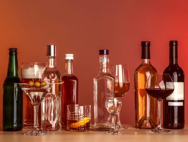 Symbolbild Vareniclin Bupropion Alkohol Stress