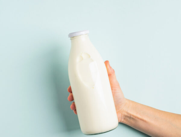 Der Verzehr von Milch kann Albträume begünstigen.