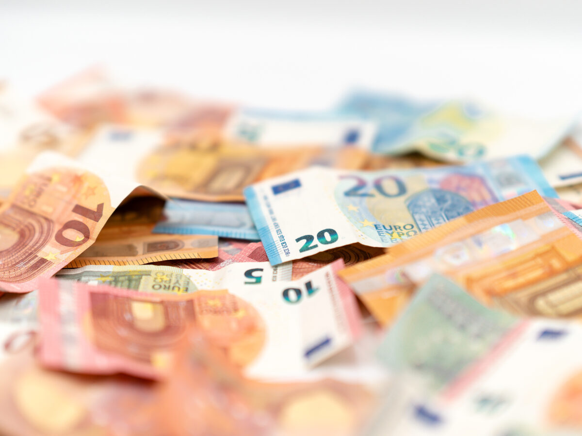 Wegen Betriebsratsgründung: 100.000 Euro Schadenersatz für Minijobber