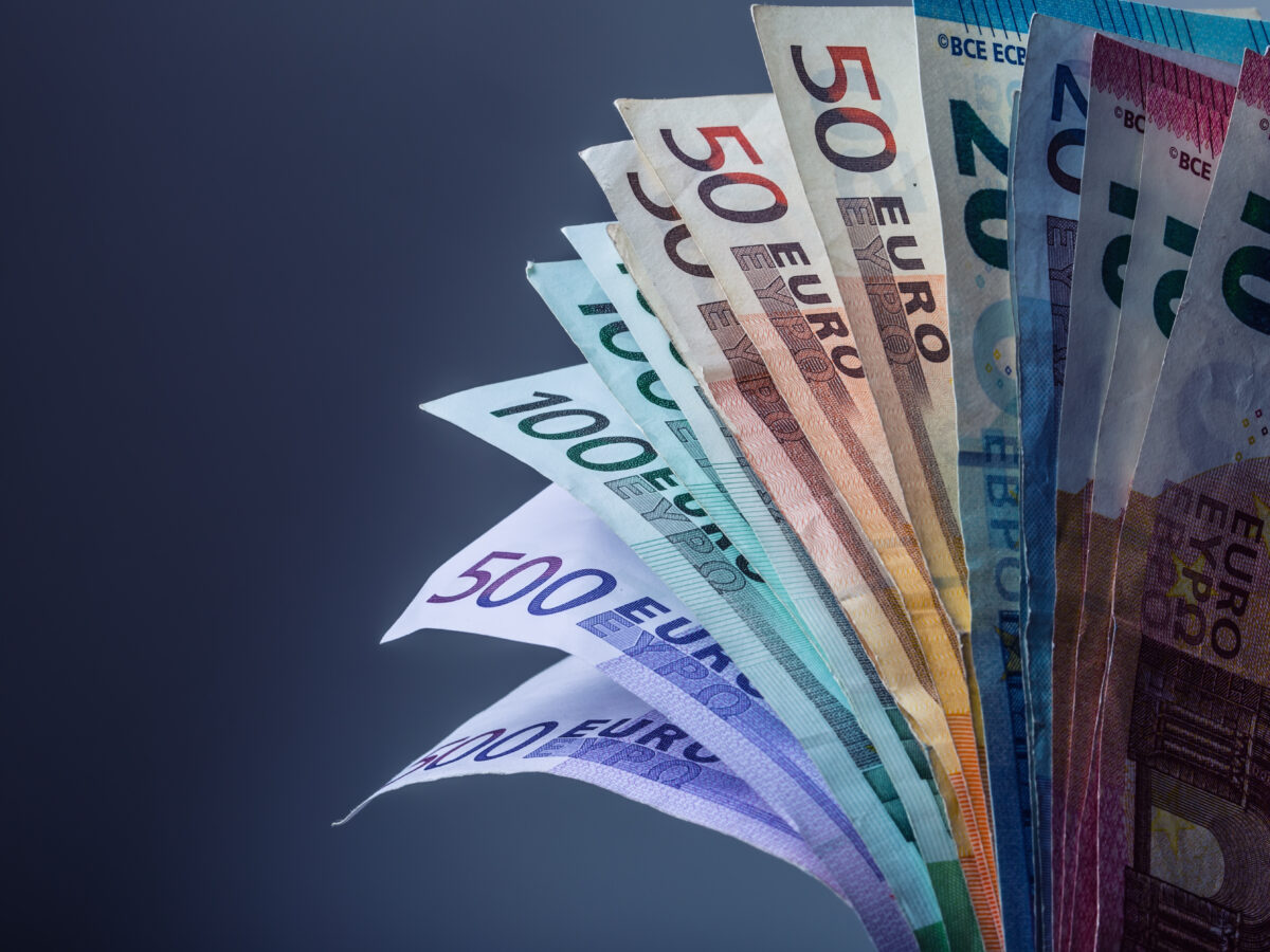 Rund 70.000 Euro Abfindung wegen Machtmissbrauch und sexueller Belästigung