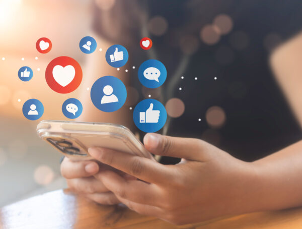 Bei Social Media-Posts aus der Apotheke ist Vorsicht geboten, denn nicht alles ist erlaubt.
