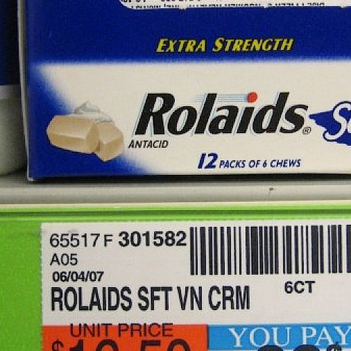 Rolaids enthält Calciumcarbonat und wird gegen Sodbrennen eingesetzt.
