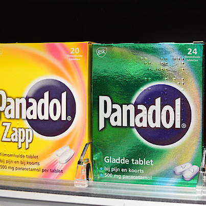 Panadol enthält Paracetamol und ist auch im Ausland in verschiedenen Stärken als Tablette und Zäpfchen erhältlich.